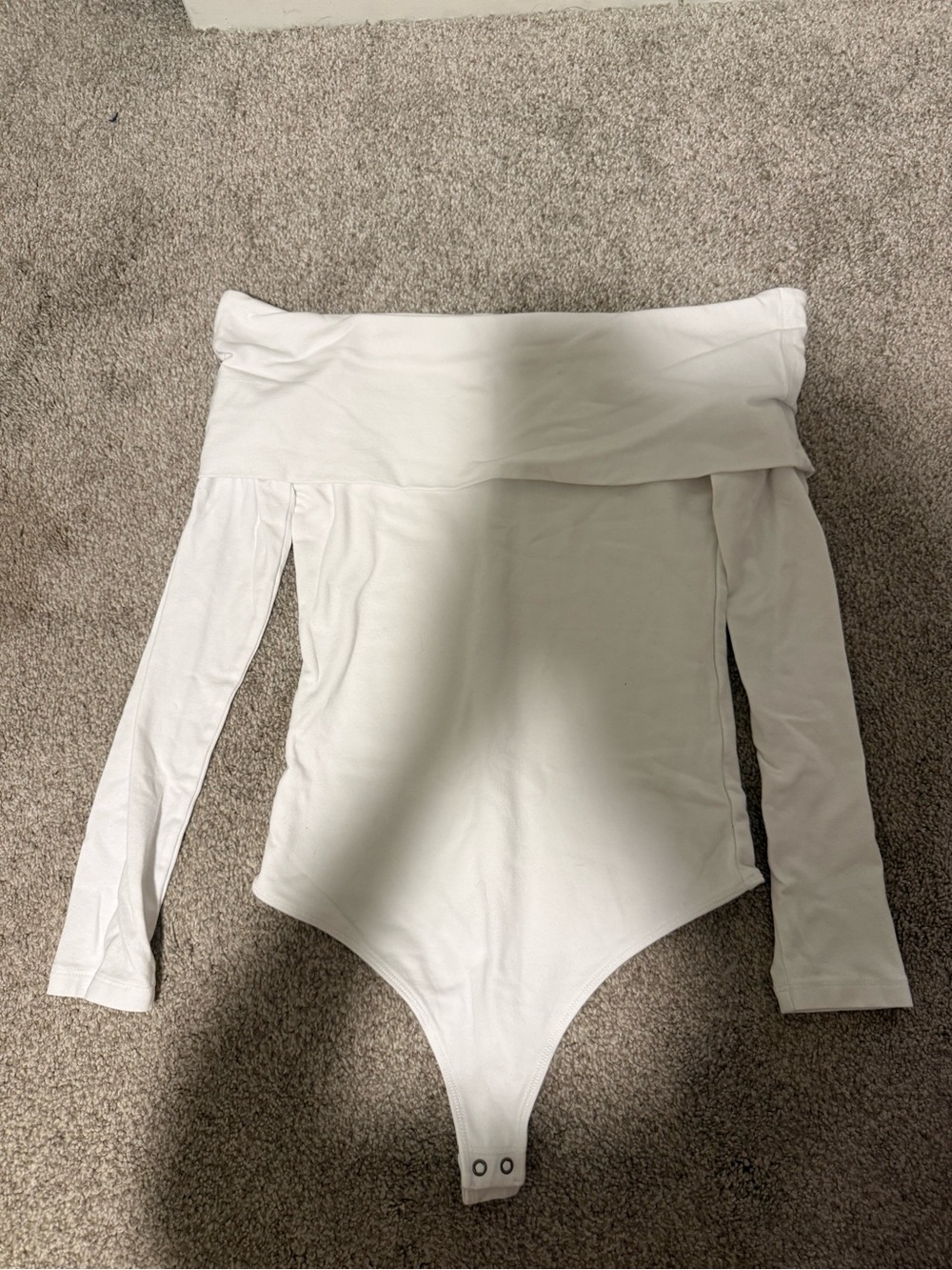 Abercrombie & Fitch Off-Shoulder White Long-Sleeve Bodysuit